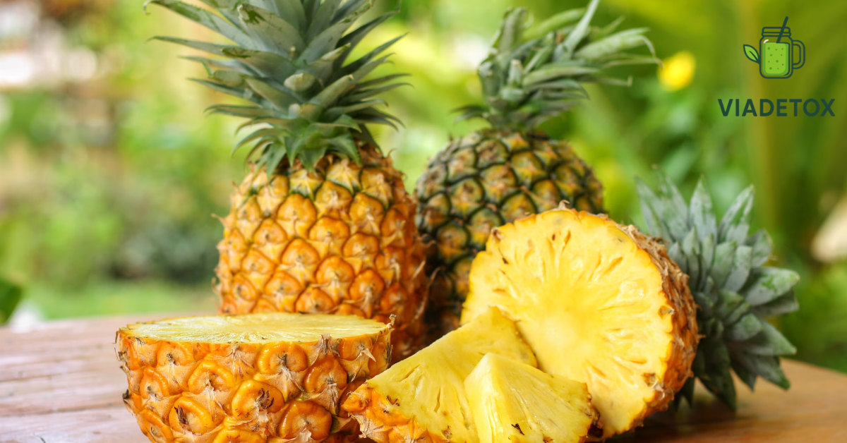 Abacaxi: benefícios, propriedades nutricionais e 7 receitas de sucos detox com modo de preparo